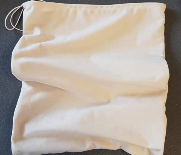 Sac en tissu pour le kit au lieu d'un sac en plastique
