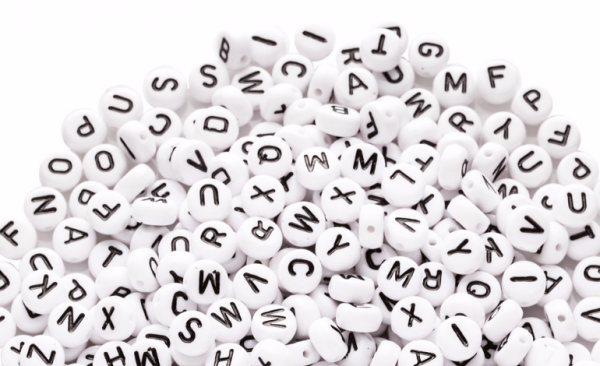 Blanches perles de lettres, blanc